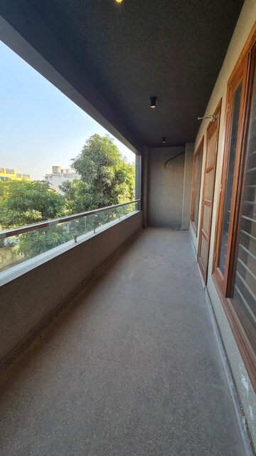 Balcony in 4 BHK Builder Floor at Sector 46 – for Sale
