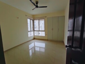 Room in 3 BHK Apartment at BBD Green City Sun Breeze Apartments, Gomti Nagar – for Sale