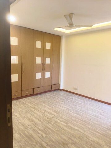 Room in 4 BHK Builder Floor at Greater Kailash ii – for Rent