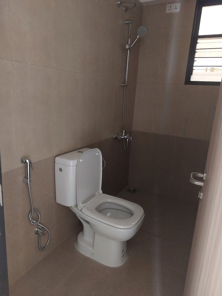 Bathroom, nanded-kalashree 2.5 Bedroom 973 Sq.Ft. Apartment In State Bank Nagar Pune 9153434