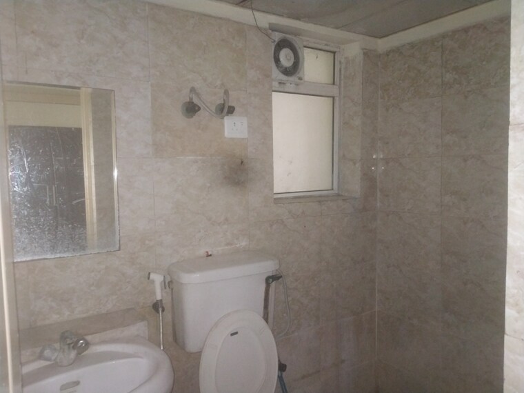 Other, paras-seasons 3 Bedroom 1165 Sq.Ft. Apartment In Sector 168 Noida 9153445