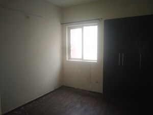 Room in 3 BHK Apartment at Paras Seasons, Sector 168 – for Sale