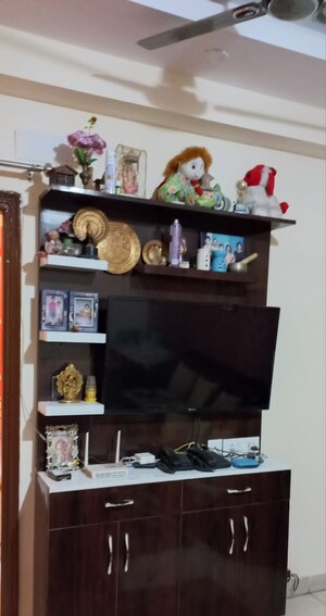 Furnished Amenities in 6+ BHK Independent House at RWA Apartments, Sector 31 – for Sale