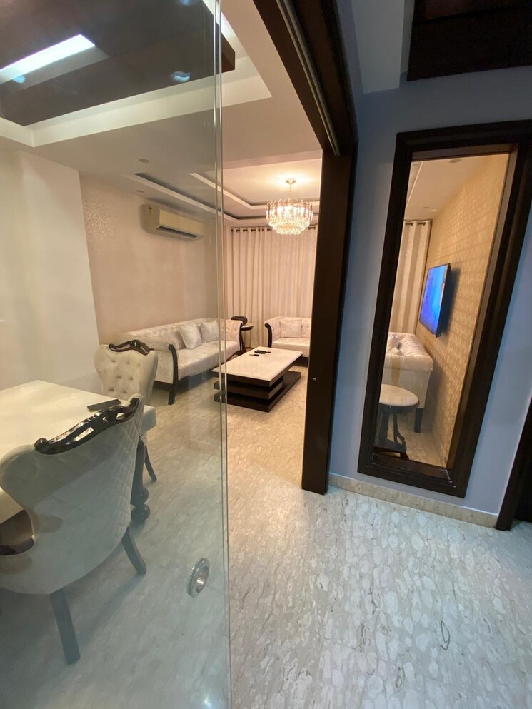 Master Bedroom, greater kailash i 3 Bedroom 208 Sq.Yd. Builder Floor In Greater Kailash I Delhi 9153476