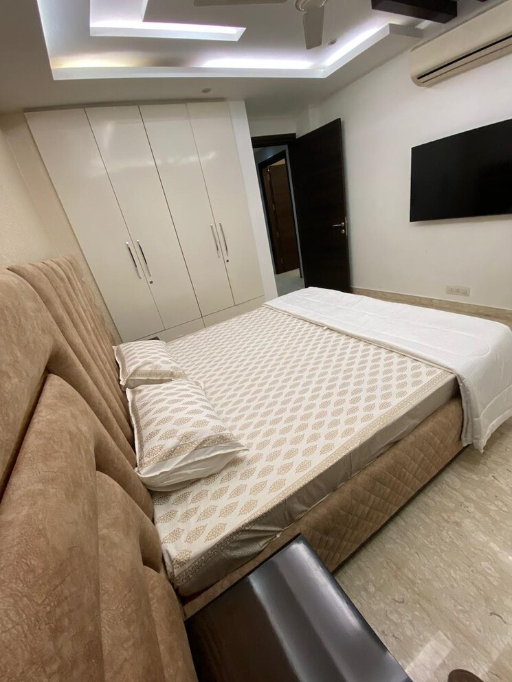 Bedroom, greater kailash i 3 Bedroom 208 Sq.Yd. Builder Floor In Greater Kailash I Delhi 9153476