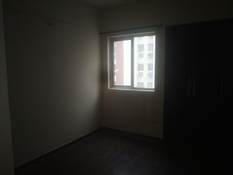 Other, paras-seasons 3 Bedroom 1165 Sq.Ft. Apartment In Sector 168 Noida 9153514