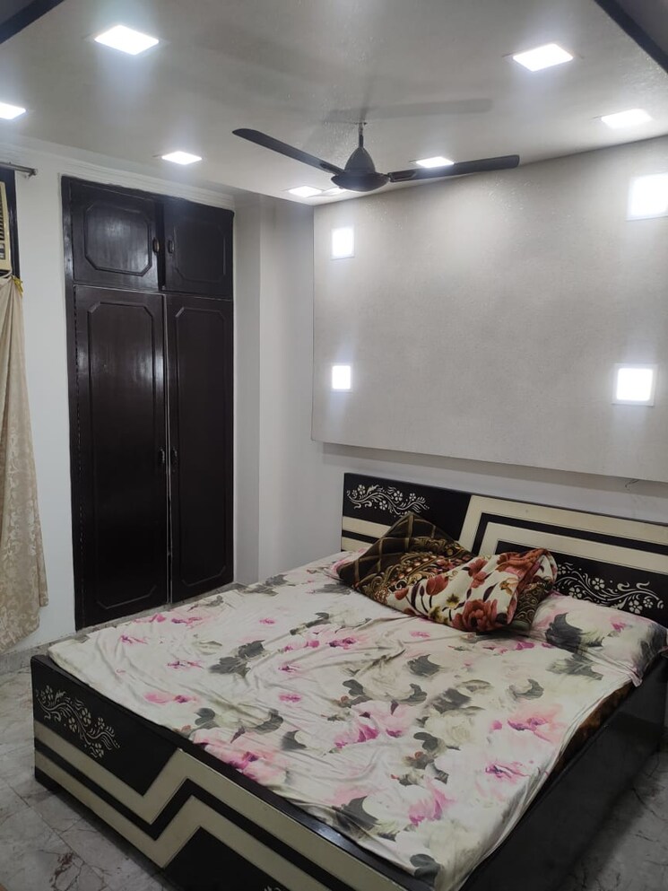 Bedroom, greater kailash part 3 3 Bedroom 217 Sq.Yd. Builder Floor In Greater Kailash Part 3 Delhi 9153528