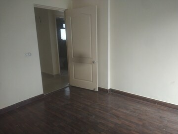 Room in 3 BHK Apartment at Paras Seasons, Sector 168 – for Sale