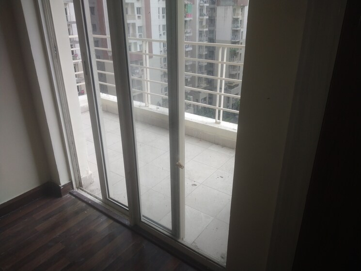 Balcony, paras-seasons 3 Bedroom 1625 Sq.Ft. Apartment In Sector 168 Noida 9153523
