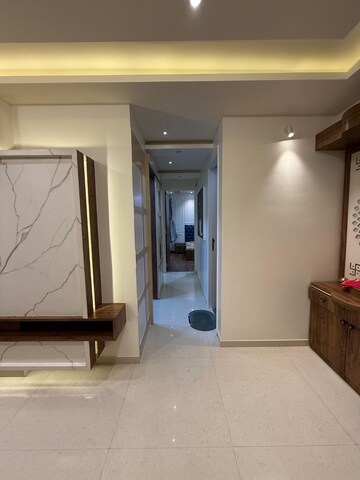 Room in 2 BHK Apartment at Courtyard by Narang Realty and The Wadhwa Group, Pokhran Road No Two – for Rent