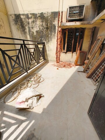 Balcony in 2 BHK Builder Floor at Masjid Moth DDA Flats RWA, Greater Kailash I – for Rent