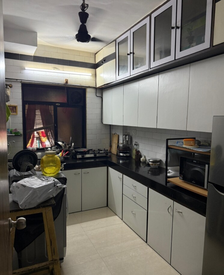 Kitchen, lokhandwala-breeze-apartments 2 Bedroom 1000 Sq.Ft. Apartment In Andheri West Mumbai 9153551