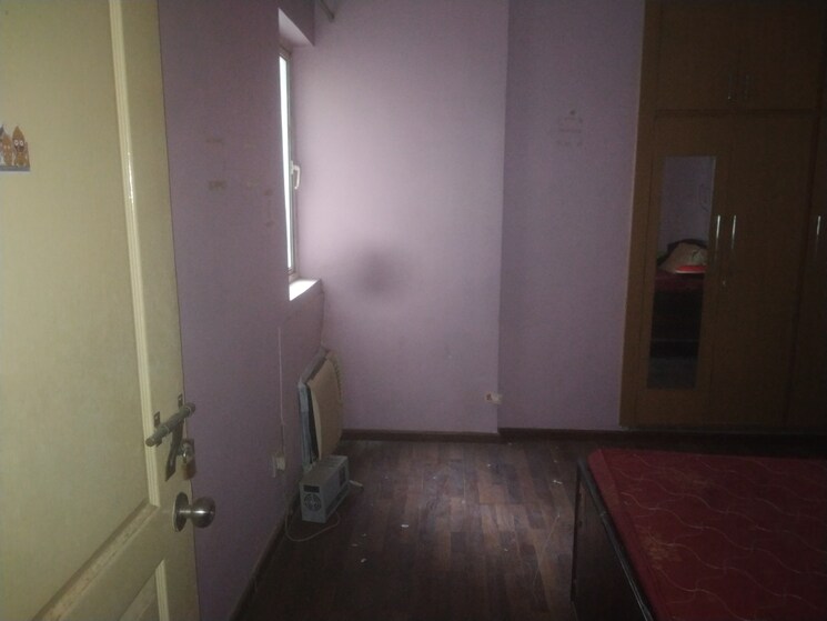 Room, paras-seasons 2 Bedroom 795 Sq.Ft. Apartment In Sector 168 Noida 9153560