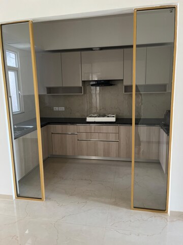 Bathroom in 3 BHK Builder Floor at Smart World Orchard, Sector 61 – for Rent