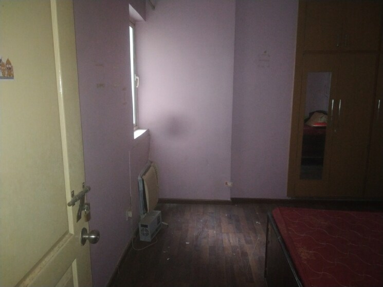 Room, paras-seasons 2 Bedroom 795 Sq.Ft. Apartment In Sector 168 Noida 9153578