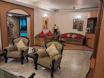 Living Room in 6 BHK Independent House at Rock House, Jayamahal – for Sale