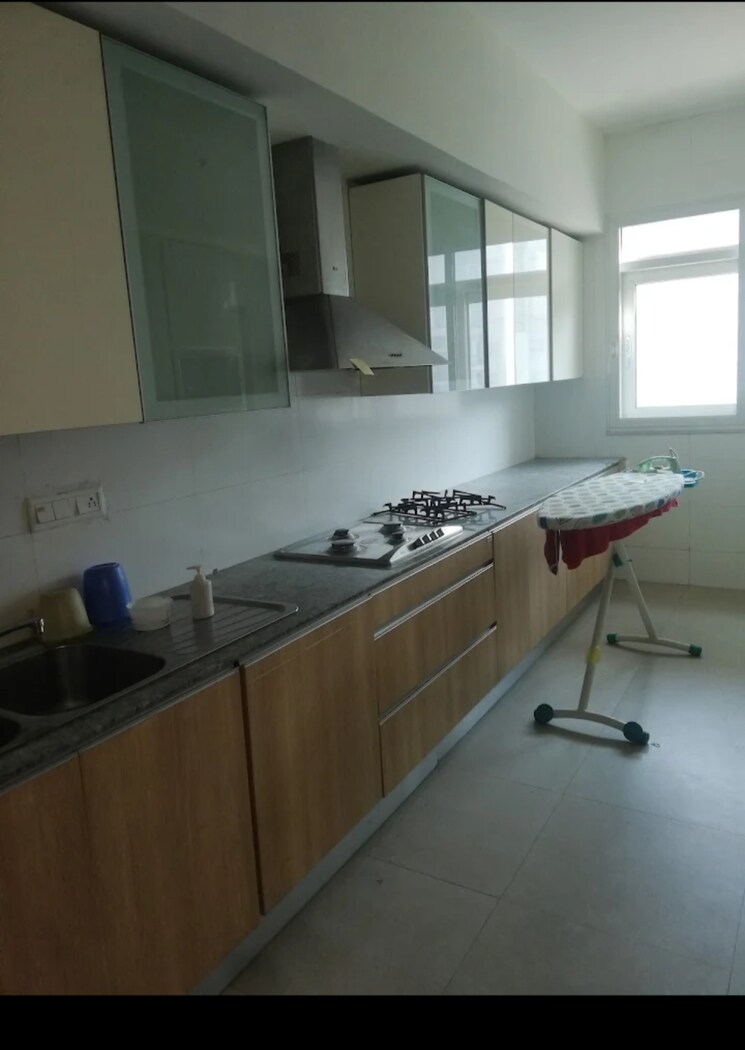 Kitchen, dlf-the-belaire 4 Bedroom 4089 Sq.Ft. Apartment In Sector 54 Gurgaon 9153587