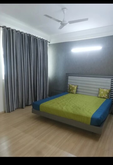 Bedroom in 4 BHK Apartment at DLF The Belaire, Sector 54 – for Sale
