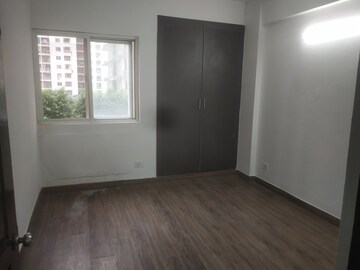 Room in 2 BHK Apartment at Paras Seasons, Sector 168 – for Sale