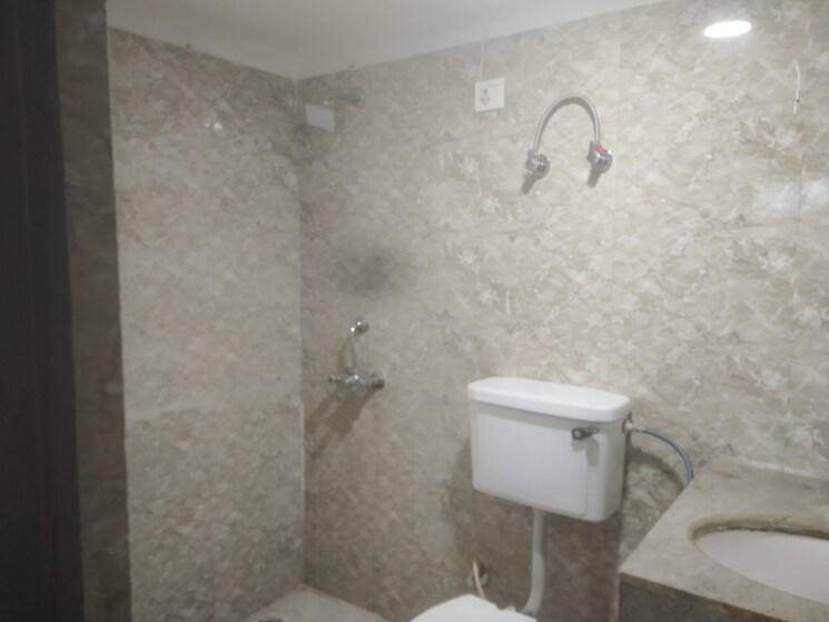 Bathroom, paras-seasons 2 Bedroom 985 Sq.Ft. Apartment In Sector 168 Noida 9153596