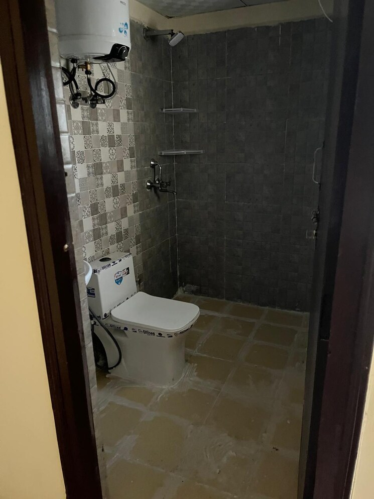 Bathroom, gardenia-gateway 3 Bedroom 1700 Sq.Ft. Apartment In Sector 75 Noida 9153590