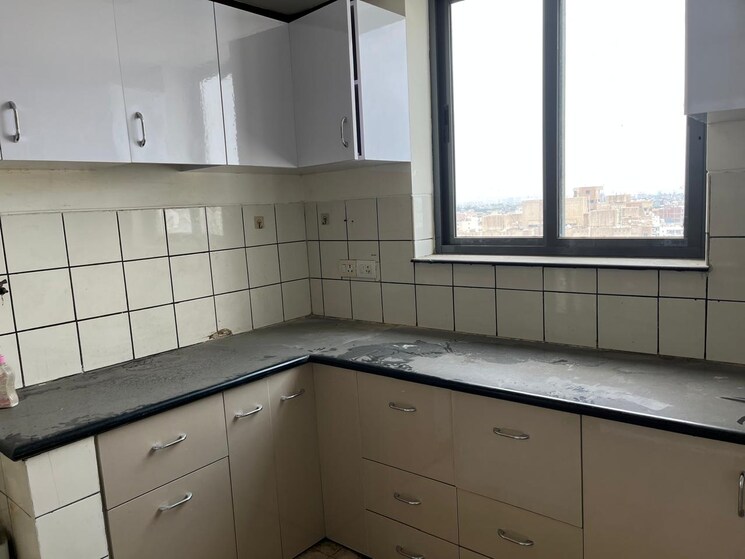 Kitchen, unitech-uniworld-gardens 3 Bedroom 2027 Sq.Ft. Apartment In Sector 47 Gurgaon 9153614