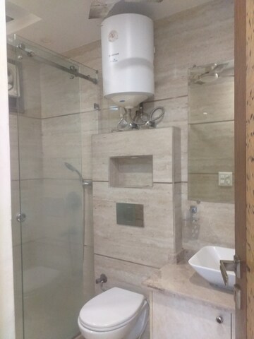 Bathroom in 3 BHK Builder Floor at New Rajinder Nagar – for Rent
