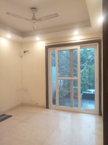 Room in 3 BHK Builder Floor at New Rajinder Nagar – for Rent