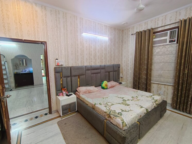Bedroom, sector 31 3 Bedroom 250 Sq.Yd. Independent House In Sector 31 Gurgaon 9153701
