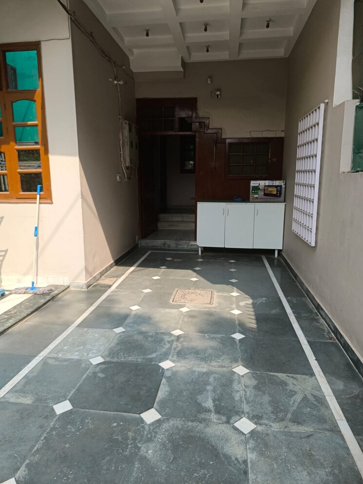 Kitchen, sector 31 3 Bedroom 250 Sq.Yd. Independent House In Sector 31 Gurgaon 9153701