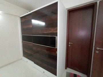 Room in 2 BHK Apartment at Mittal Sun Universe, Sinhagad Road – for Rent