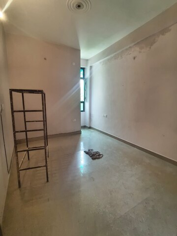 Room in 2 BHK Independent House at Gomti Nagar – for Rent