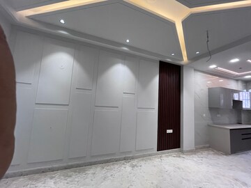 Living Room in 2 BHK Builder Floor at Paschim Vihar – for Rent