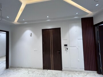 Living Room in 2 BHK Builder Floor at Paschim Vihar – for Rent