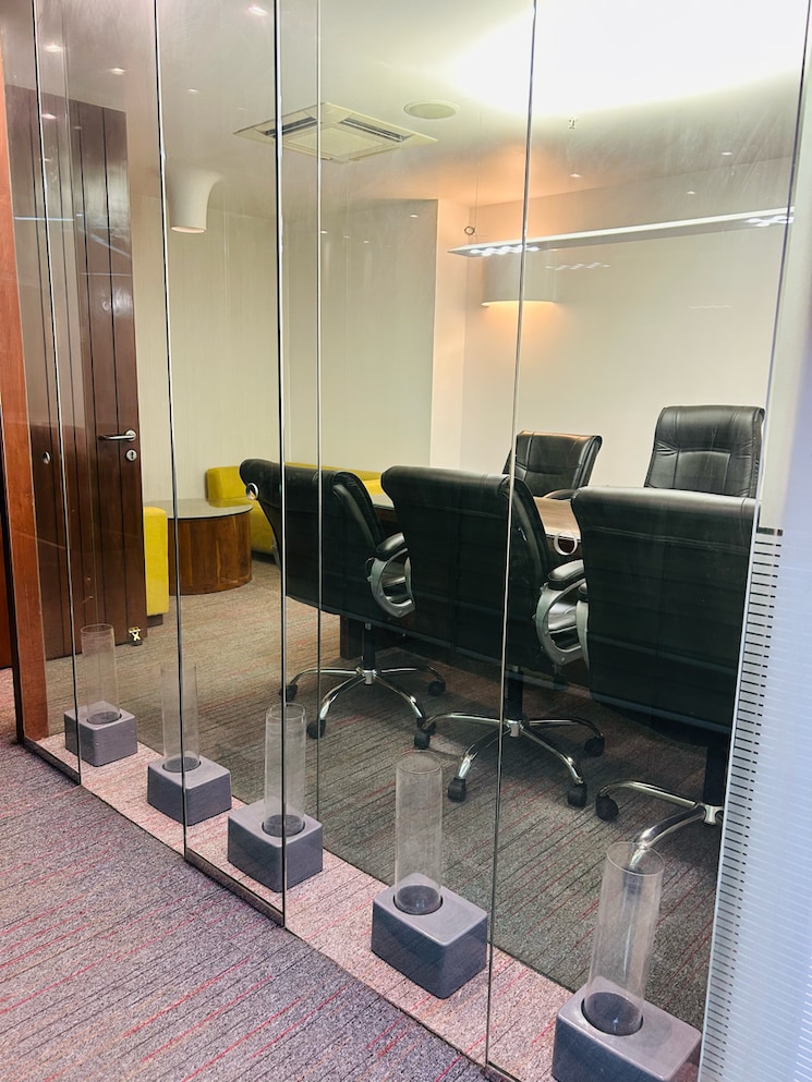 Team Area, shalimar-tower Commercial Office Space 2100 Sq.Ft. In Vibhuti Khand Lucknow 9153779