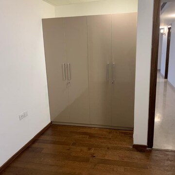 Room in 3.5 BHK Apartment at M3M Latitude, Sector 65 – for Rent