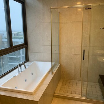 Bathroom in 3.5 BHK Apartment at M3M Latitude, Sector 65 – for Rent