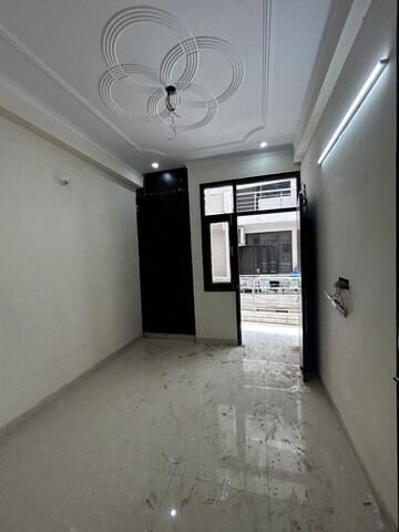 Room in 1 BHK Builder Floor at Chattarpur – for Rent