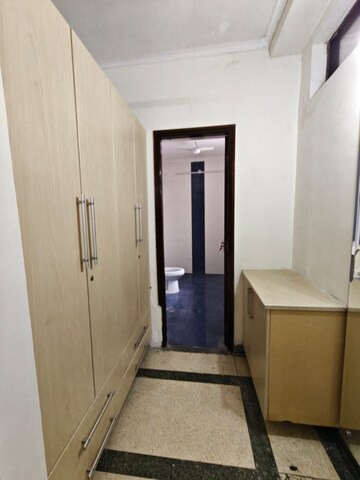 Bathroom in 2 BHK Builder Floor at SS Mayfield Gardens, Sector 51 – for Rent