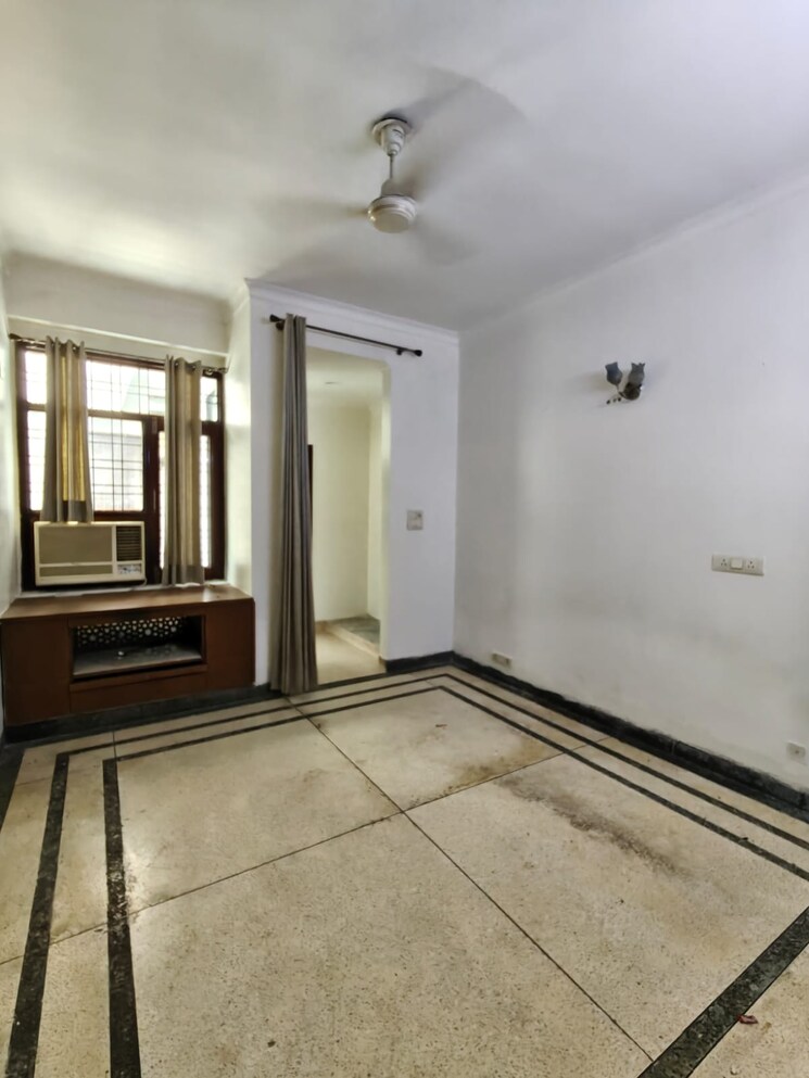 Room, ss-mayfield-gardens 2 Bedroom 1450 Sq.Ft. Builder Floor In Sector 51 Gurgaon 9153860