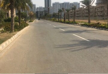 Parking in 3.5 BHK Builder Floor at Emaar Emerald Floors Premier, Sector 65 – for Sale