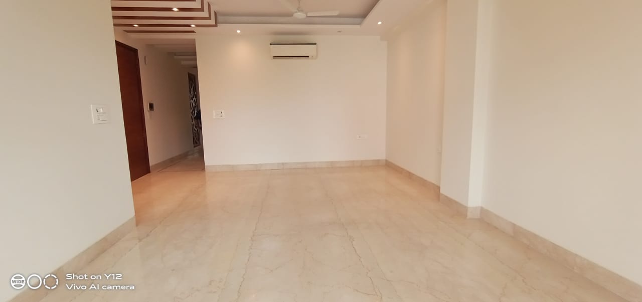 3 BHK + Servant Room Builder Floor For Rent in East Of Kailash 