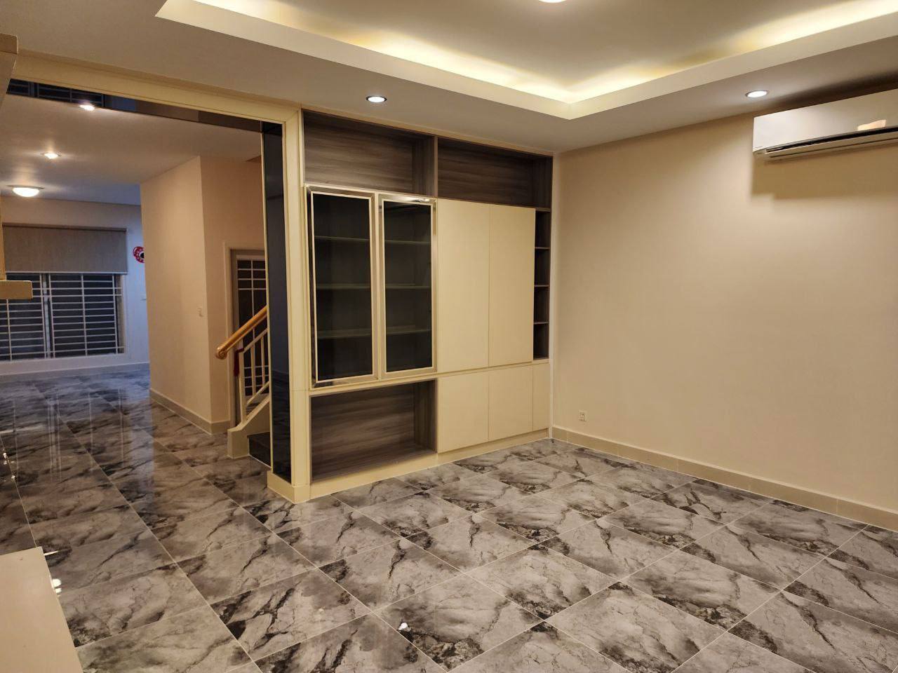 2 BHK + Pooja Room Villa For Sale in Tharun Kumar L 4 Bhk 