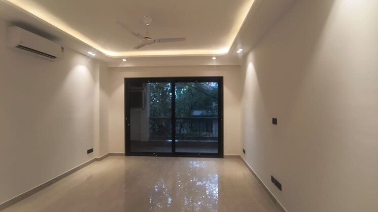 undefined, navjeevan vihar 4 Bedroom 300 Sq.Yd. Builder Floor In Navjeevan Vihar Delhi 9153921