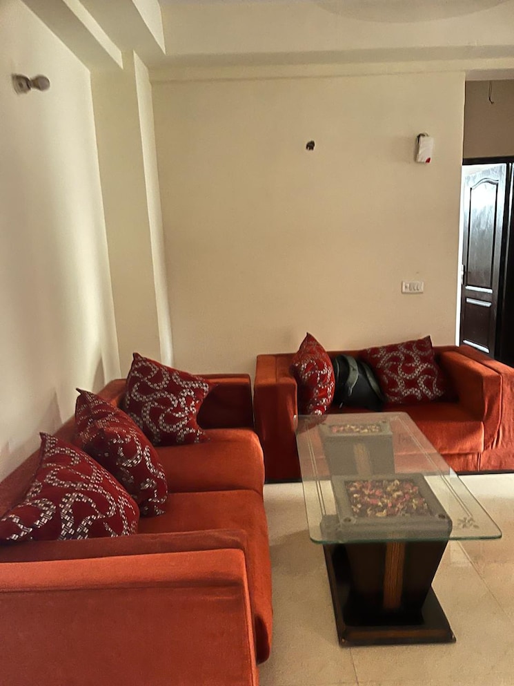 Living Room, aims-golf-city 2 Bedroom 950 Sq.Ft. Apartment In Sector 75 Noida 9153924