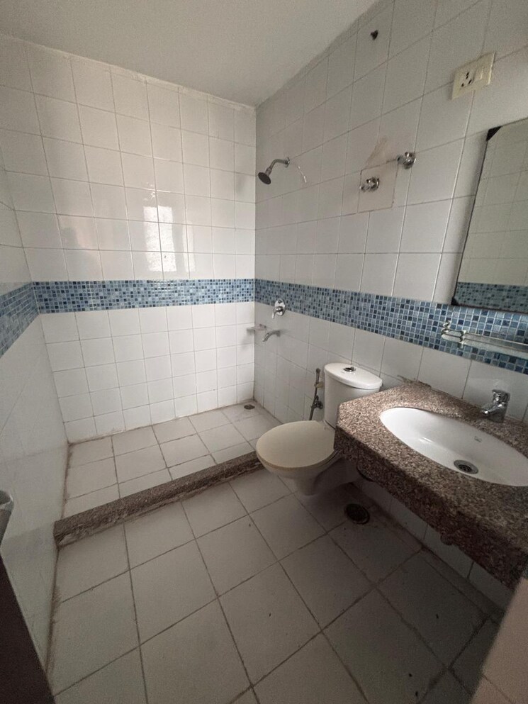 Bathroom, maple-heights 2 Bedroom 980 Sq.Ft. Apartment In Sector 43 Gurgaon 9153945