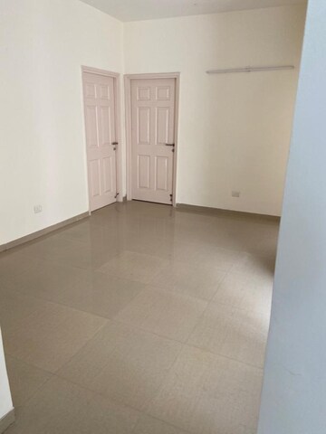 Room in 4 BHK Builder Floor at Emaar Emerald Floors Select, Sector 65 – for Rent