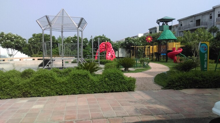 Exterior View, paramount-golfforeste-villas 4 Bedroom 3008 Sq.Ft. Villa In Zeta I Greater Noida Greater Noida 9154045