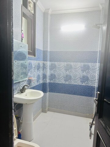 Bathroom in 6 BHK Independent House at Sector 36 – for Sale