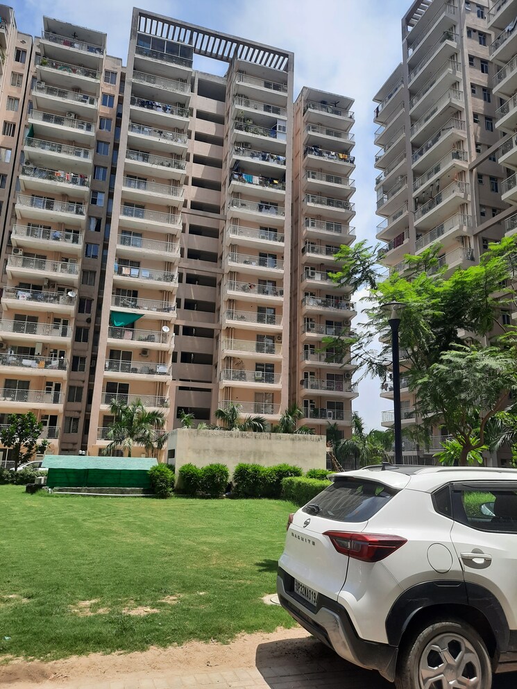 Exterior View, signature-global-proxima 2 Bedroom 665 Sq.Ft. Apartment In Sector 89 Gurgaon 9154073